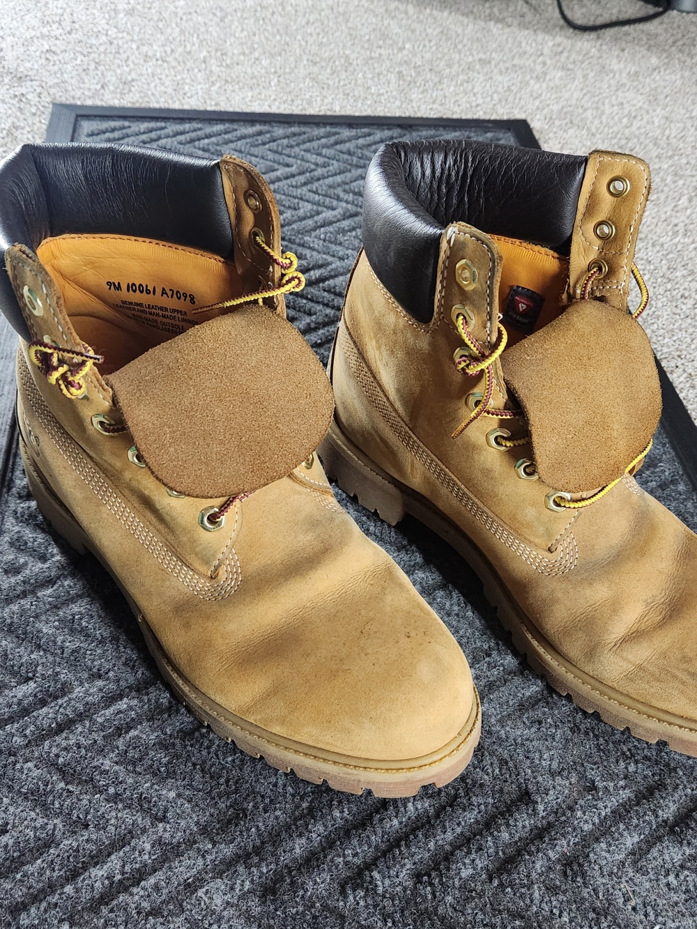 Men's Timberland Boots - Tan Suede Lace-Up